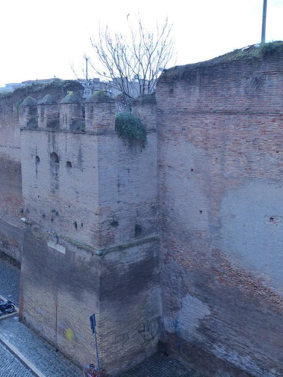 Between Termini & Colosseo Ρώμη Εξωτερικό φωτογραφία