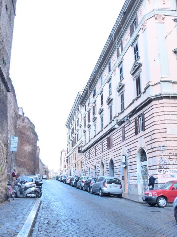 Between Termini & Colosseo Ρώμη Εξωτερικό φωτογραφία